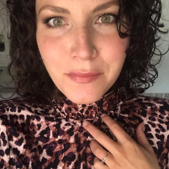 Meet your Posher, Keturah - Picture 2 of 2